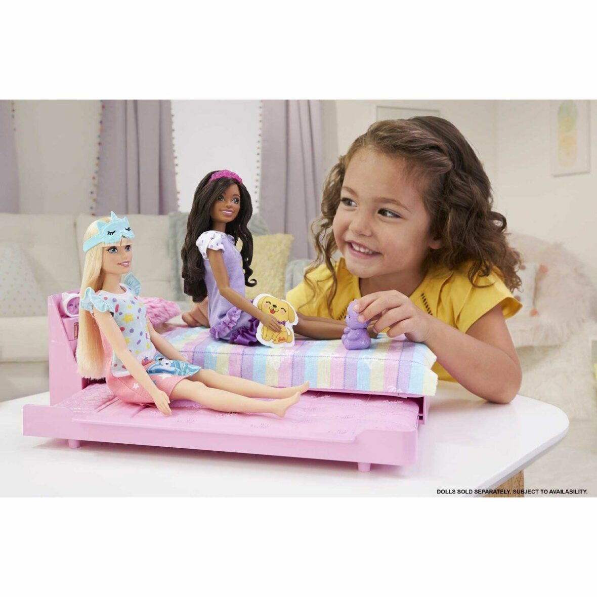 HMM64 My First Barbie – İlk Barbie Bebeğim – Barbie’nin Yatağı Oyun Seti