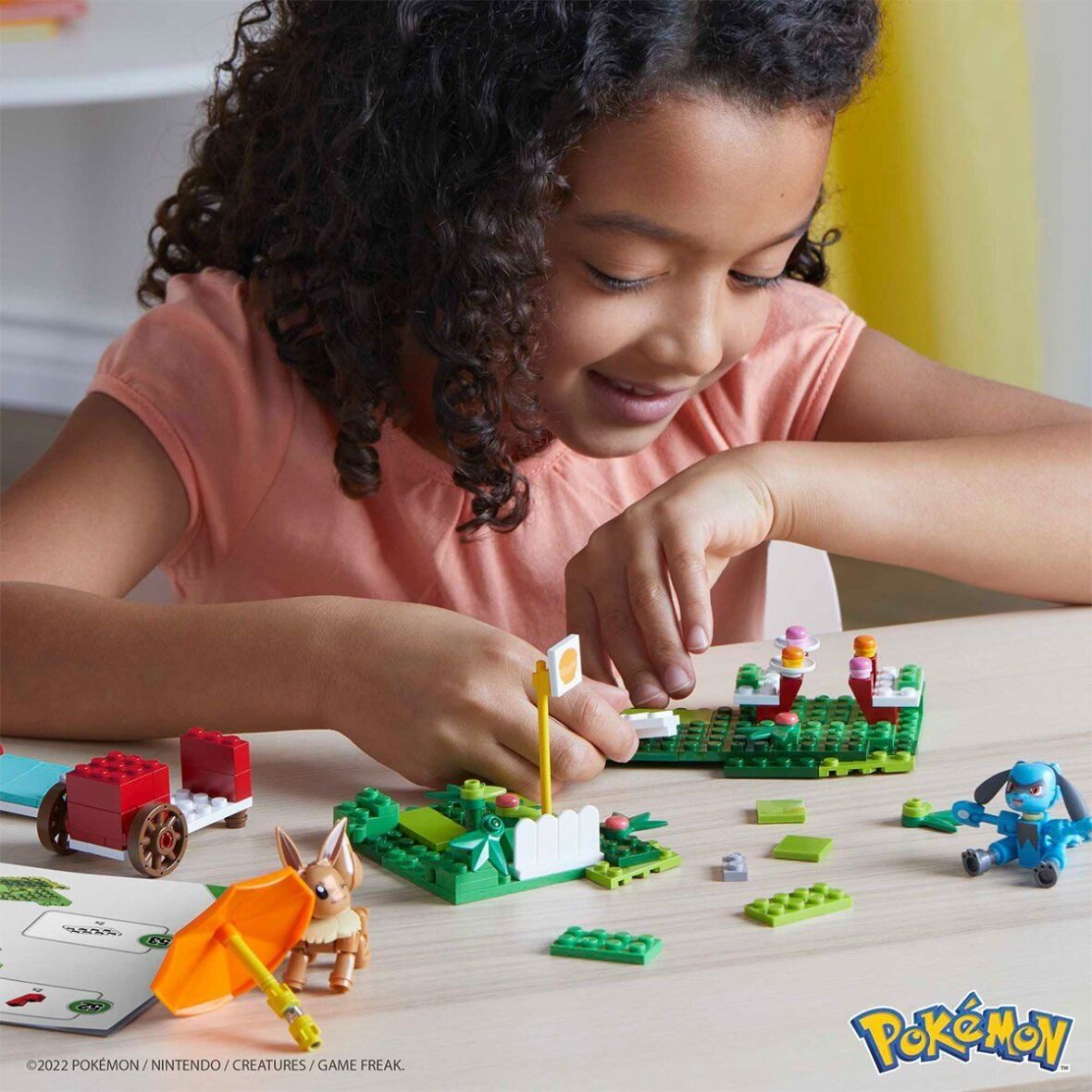 HDL80 MEGA™ Pokémon™ Adventure Builder Piknik Seti 163 parça +7 yaş